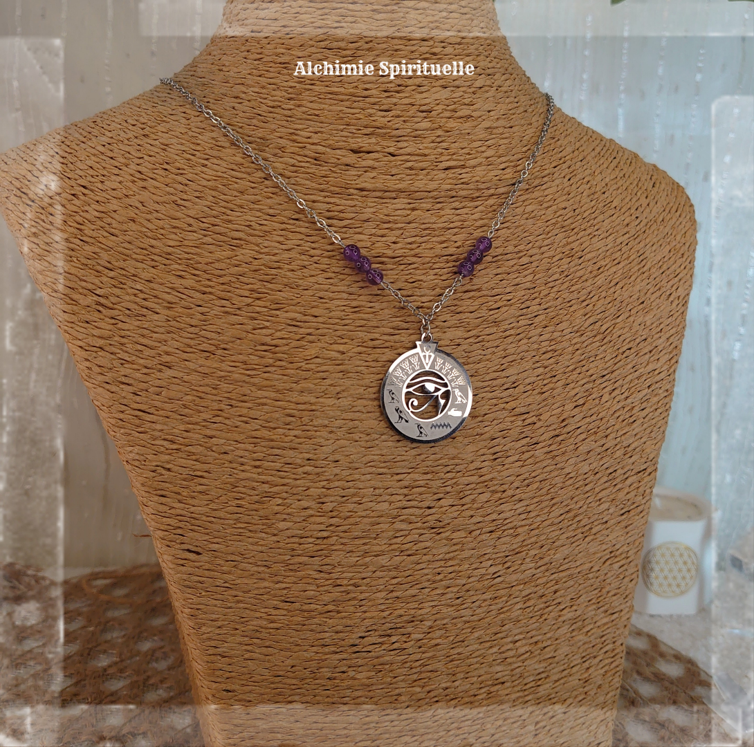 Collier Hiéroglyphe, Œil d'Horus