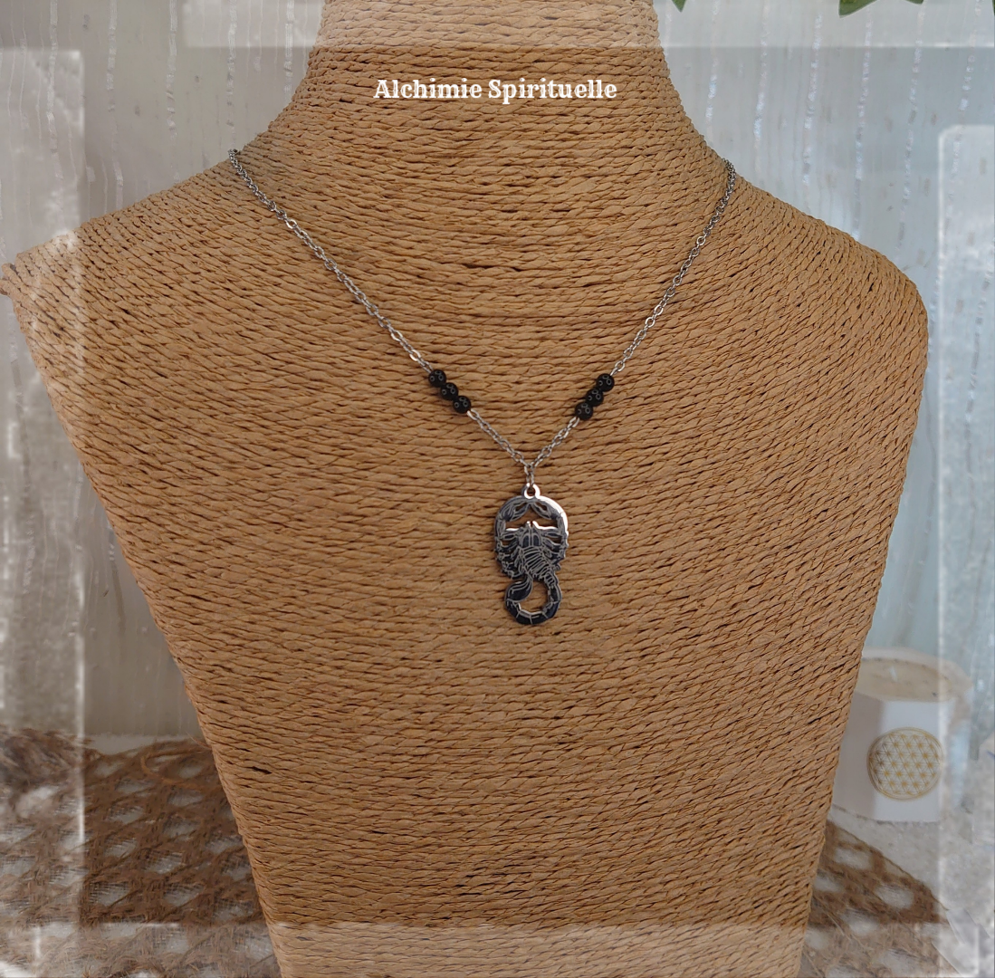 Collier Scorpion