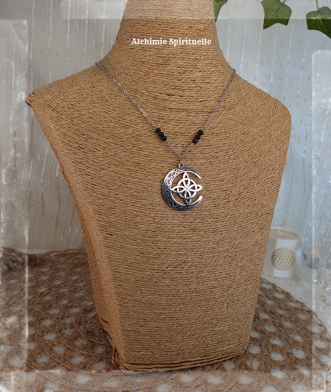 Collier Lune Nœud de Sorcière   