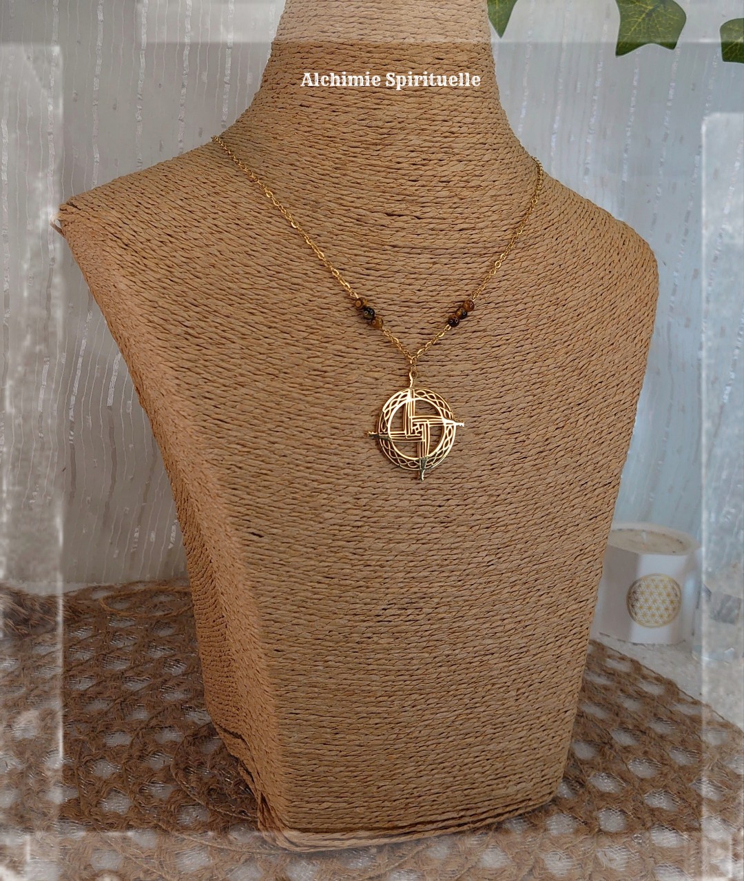 Collier Croix de la Déesse Brigid 