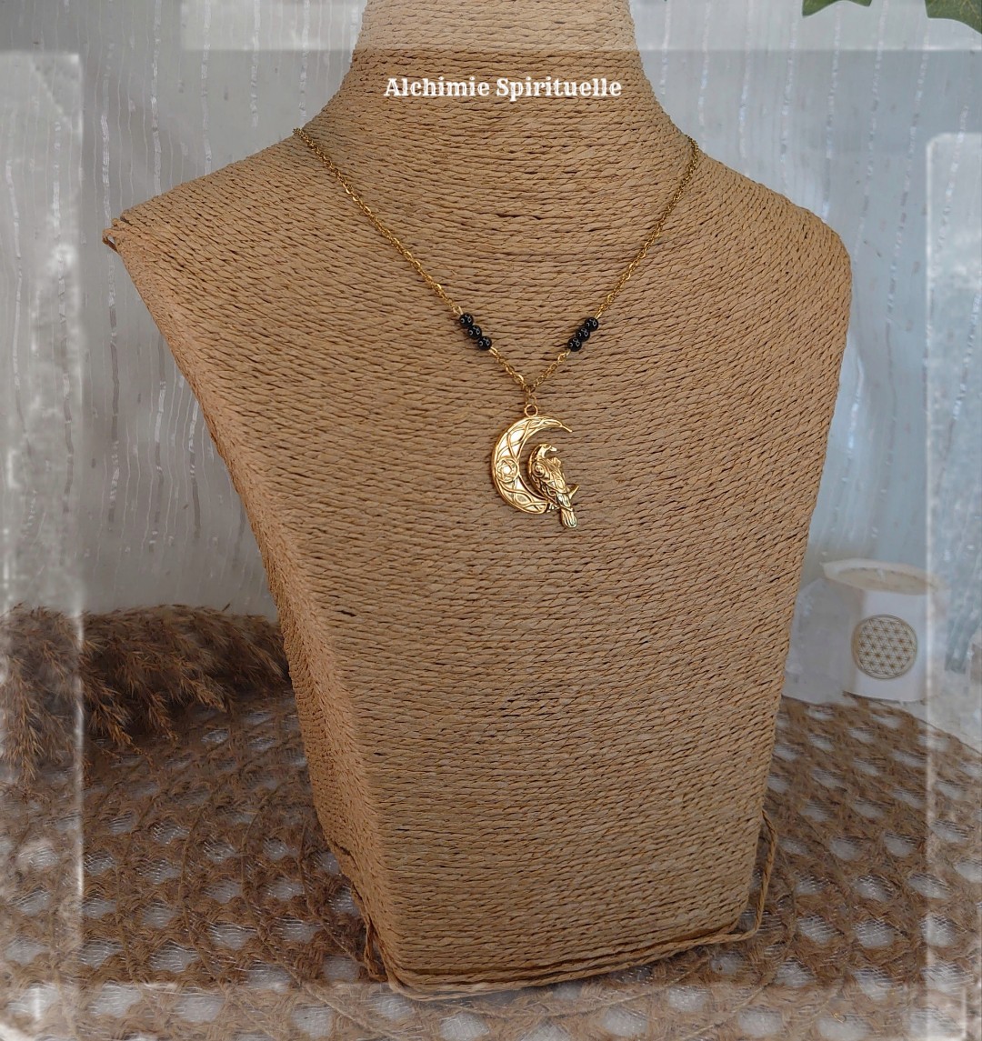 Collier Talisman Lune Corbeau et pentacle