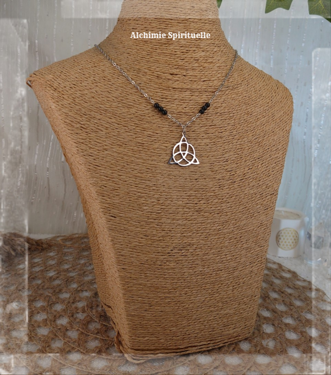 Collier Triquetra 