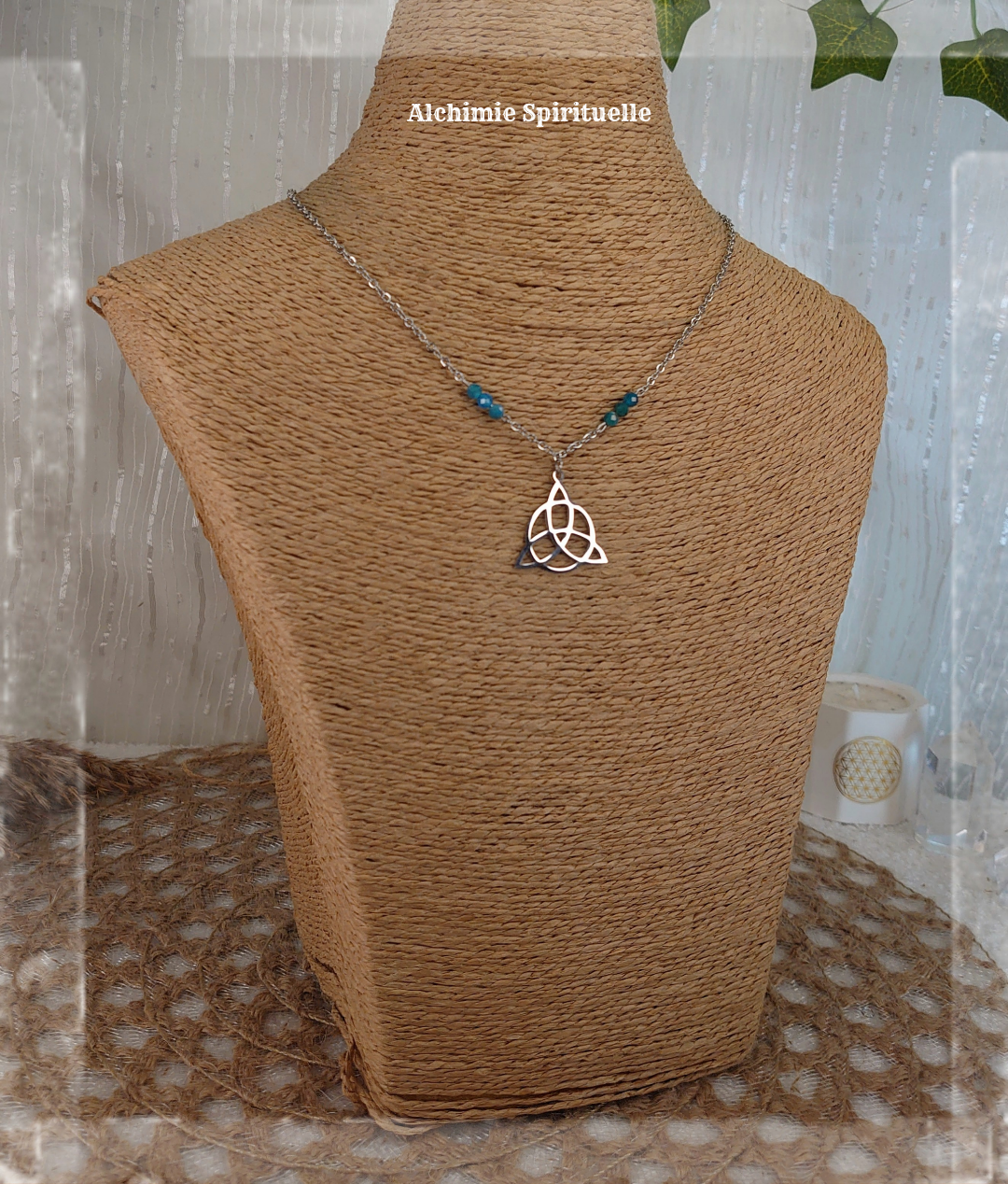 Collier Triquetra 