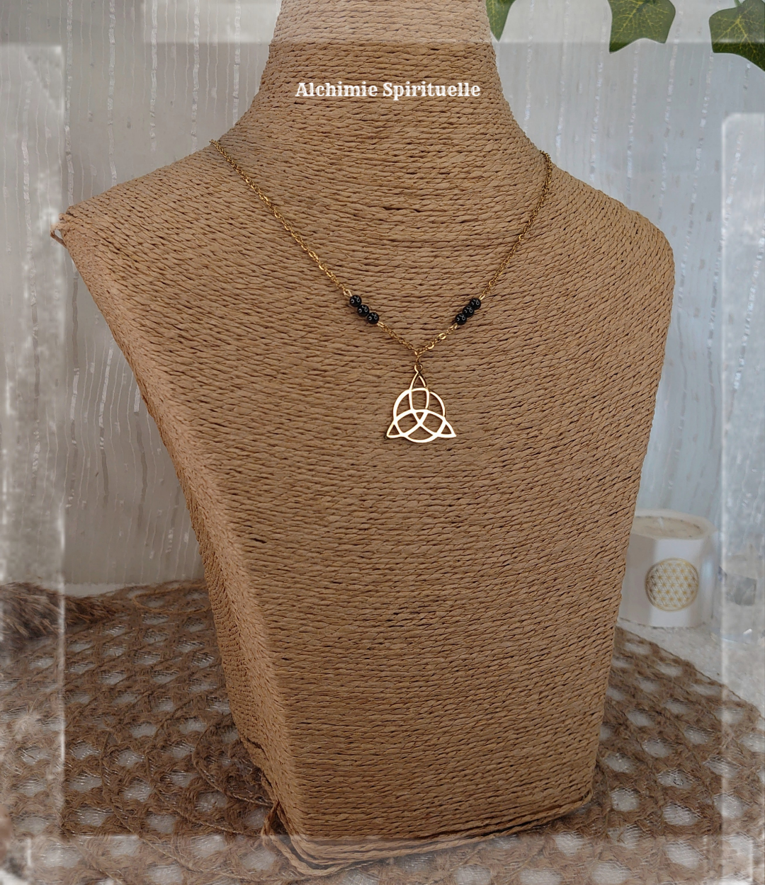 Collier Triquetra 