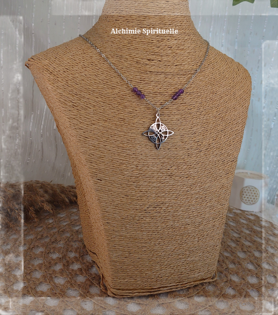 Collier Nœud de Sorcière et ses symboles 