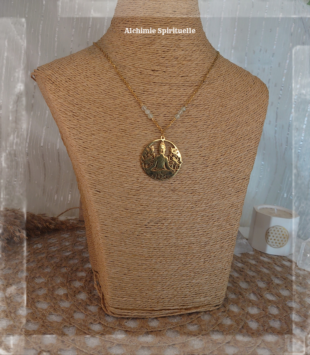 Collier Bouddha et ses fleurs