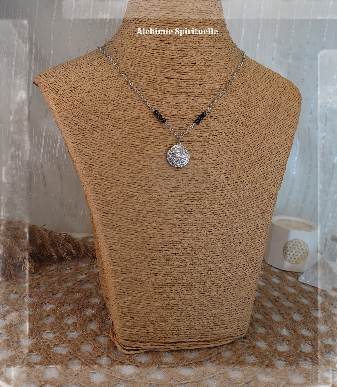 Collier Médaillon Œil d'Horus 