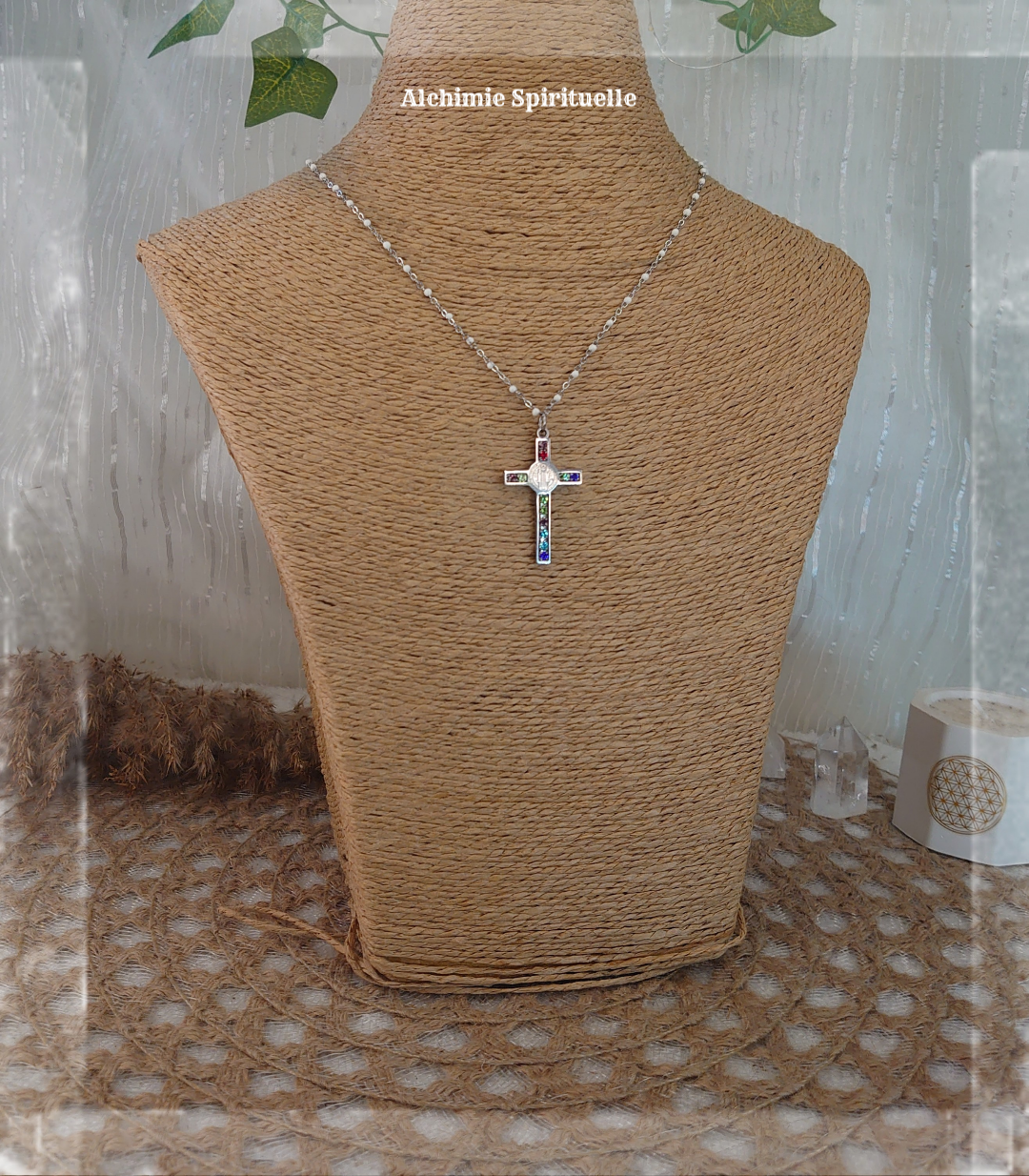 Collier Croix Saint Benoit