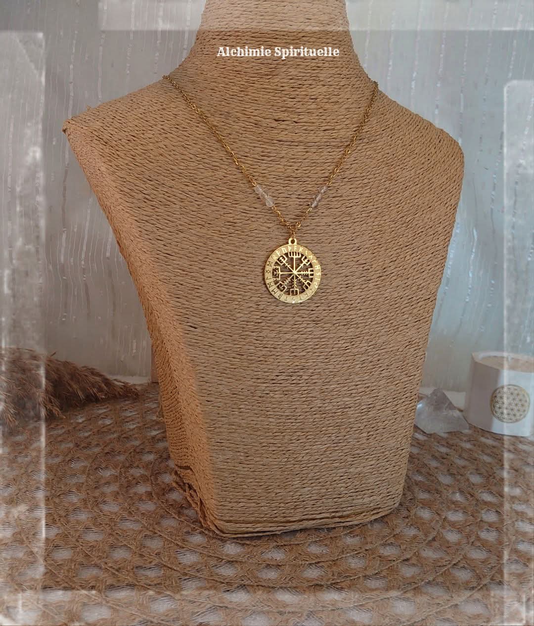 Collier Vegvisir