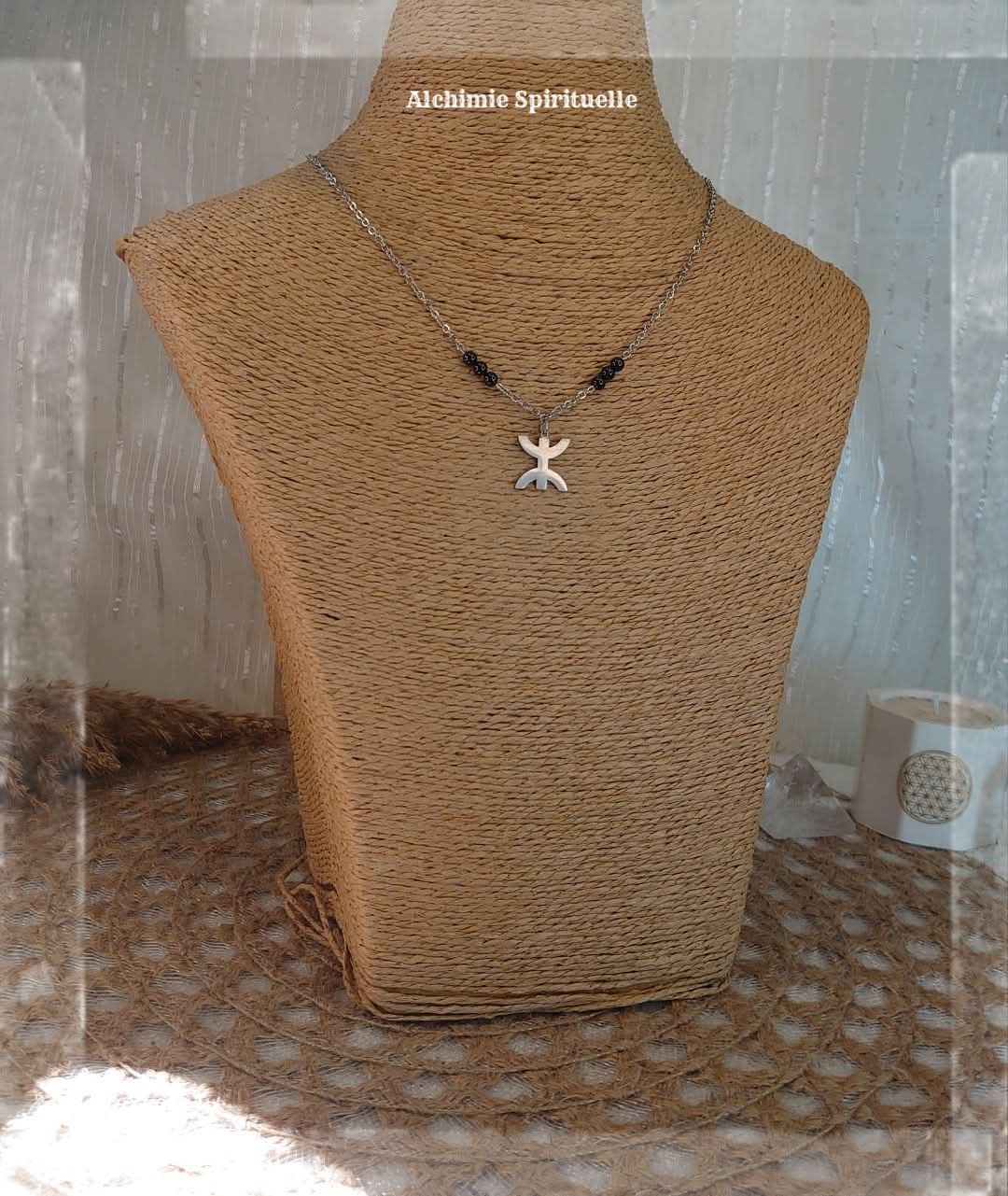 Collier Yaz ⵣ