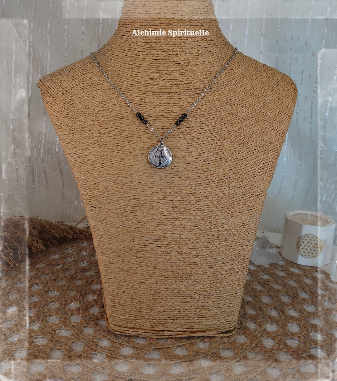 Collier Saint Benoît
