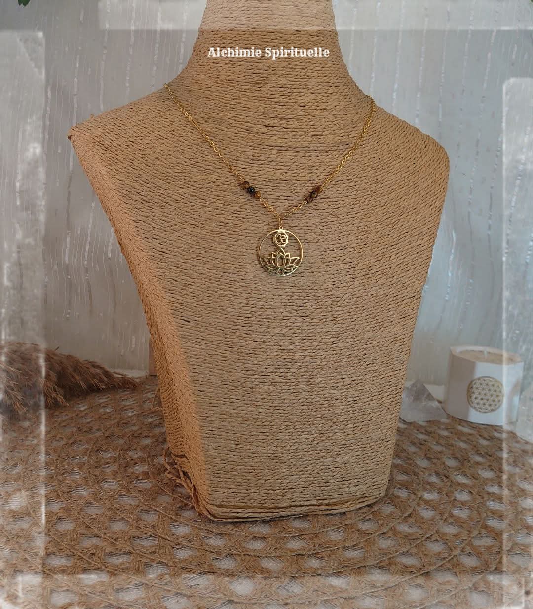 Collier Aum Fleur de lotus