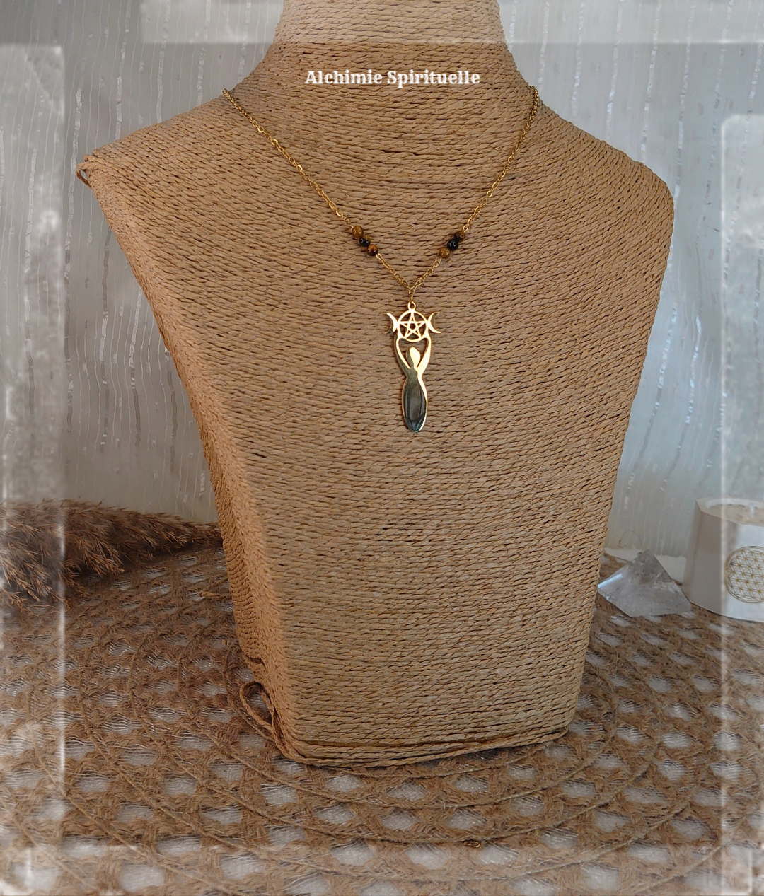 Collier Déesse triple Lune