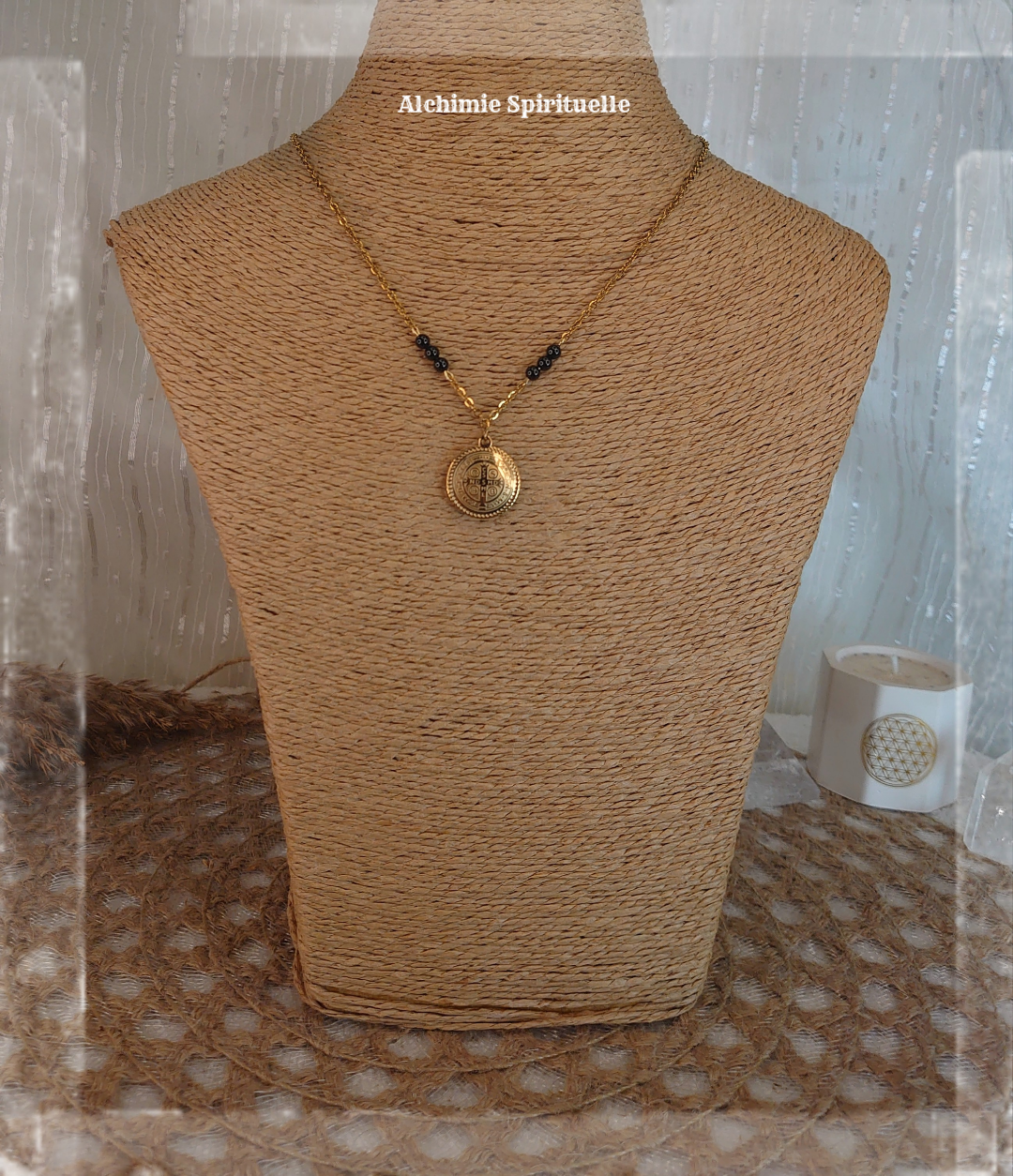 Collier Saint Benoît