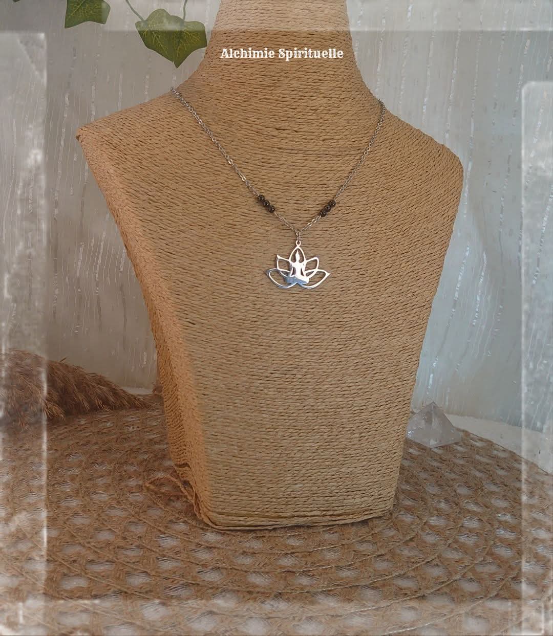 Collier Bouddha et Fleur de Lotus