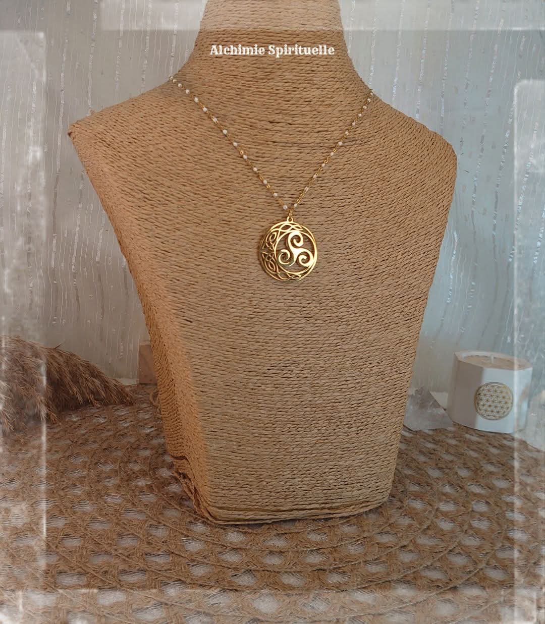 Collier Lune Triskel