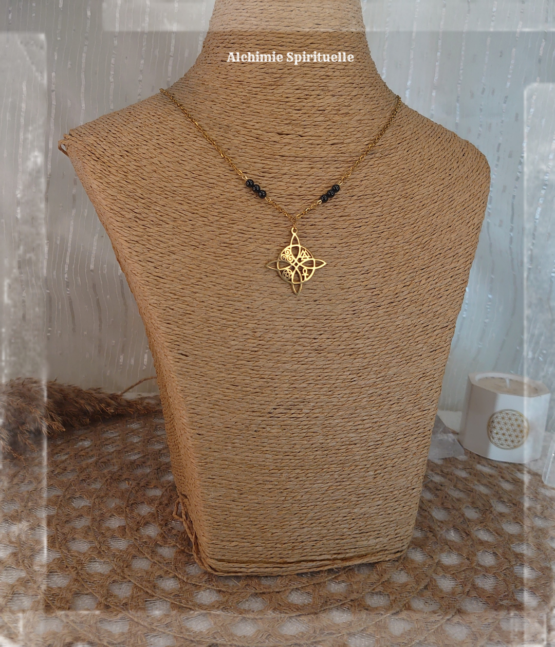 Collier Nœud de Sorcière et ses symboles
