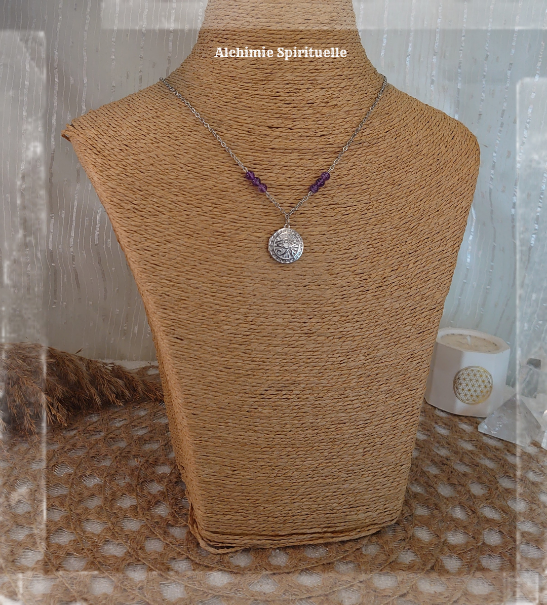 Collier Médaillon Œil d'Horus 