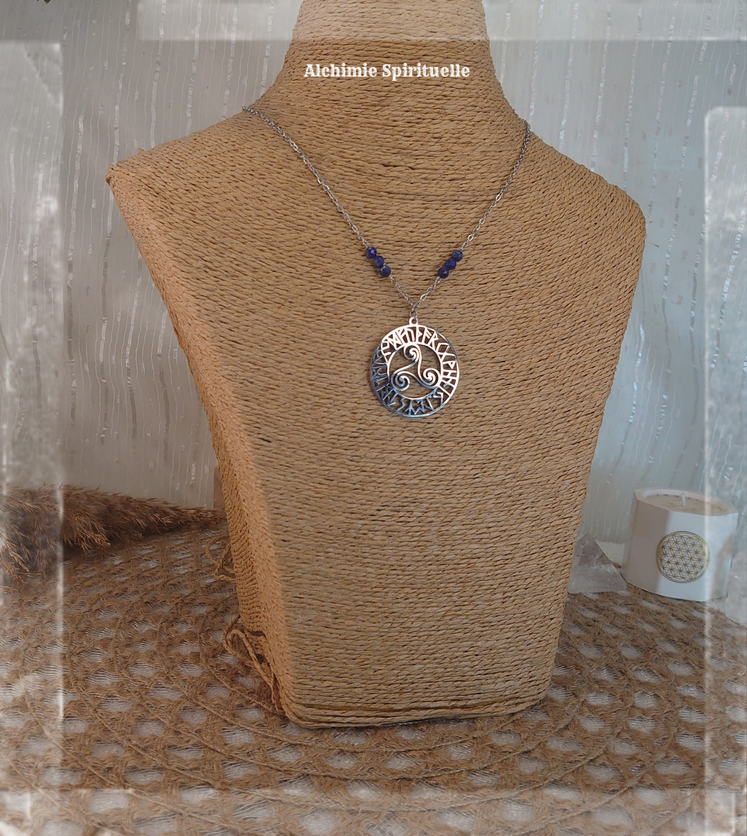 Collier Triskel et runes
