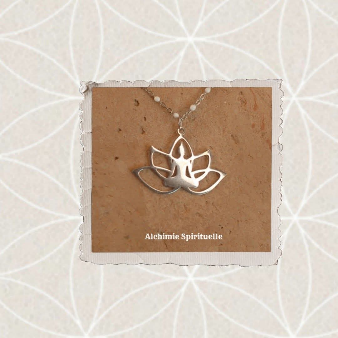 Collier Bouddha et Fleur de Lotus