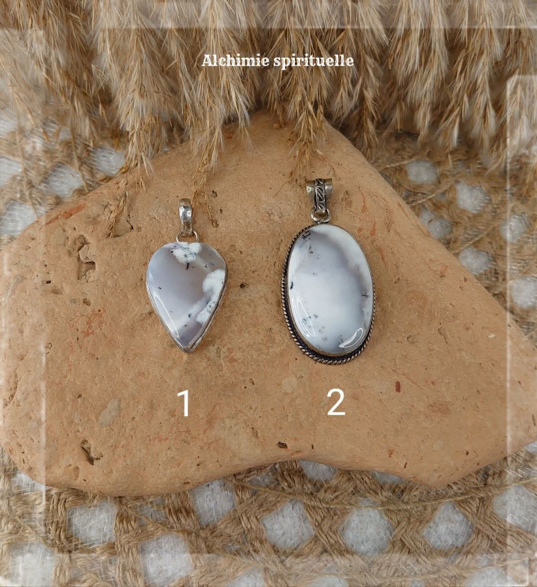 Pendentif Opale dendrite (Merlinite)