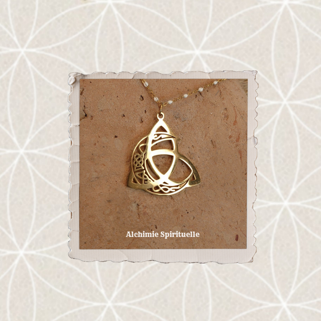 Collier Lune Triquetra