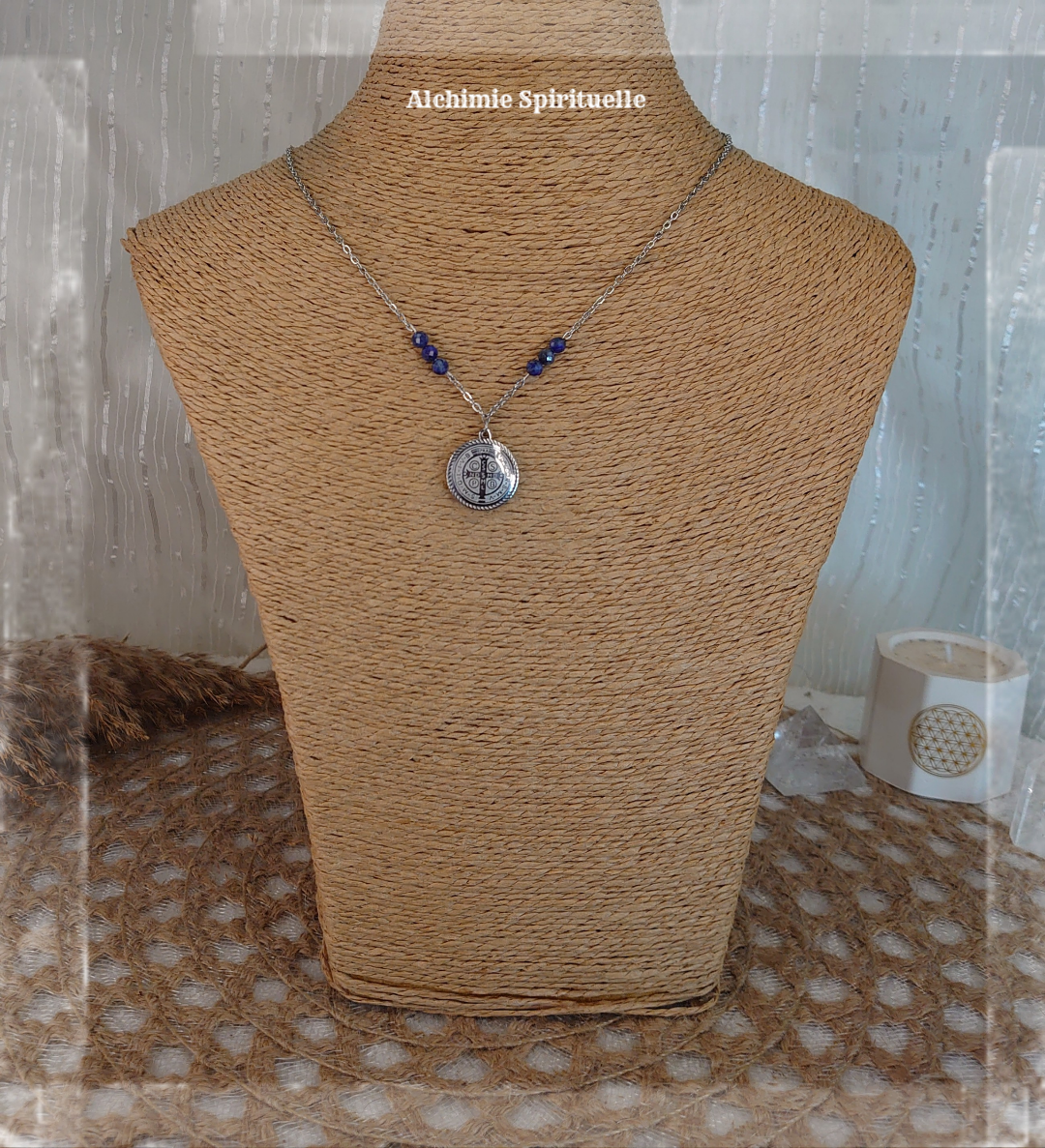 Collier Saint Benoît