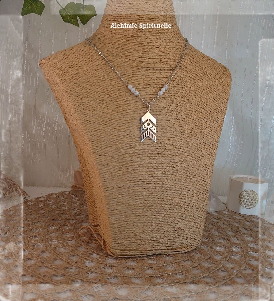 Collier Flèche Céleste