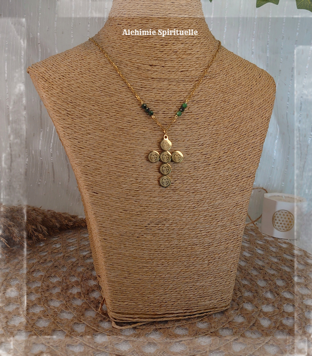 Collier Croix Saint Benoît