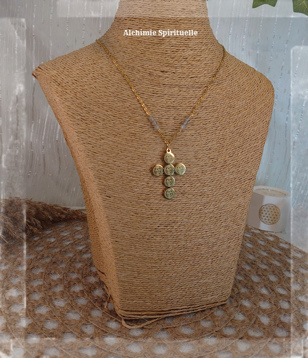 Collier Croix Saint Benoît