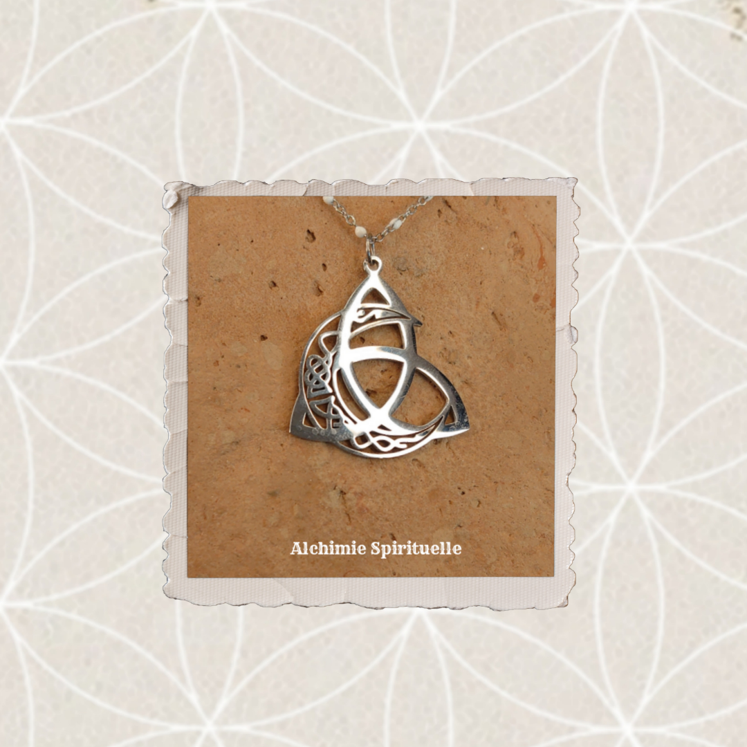 Collier Lune Triquetra