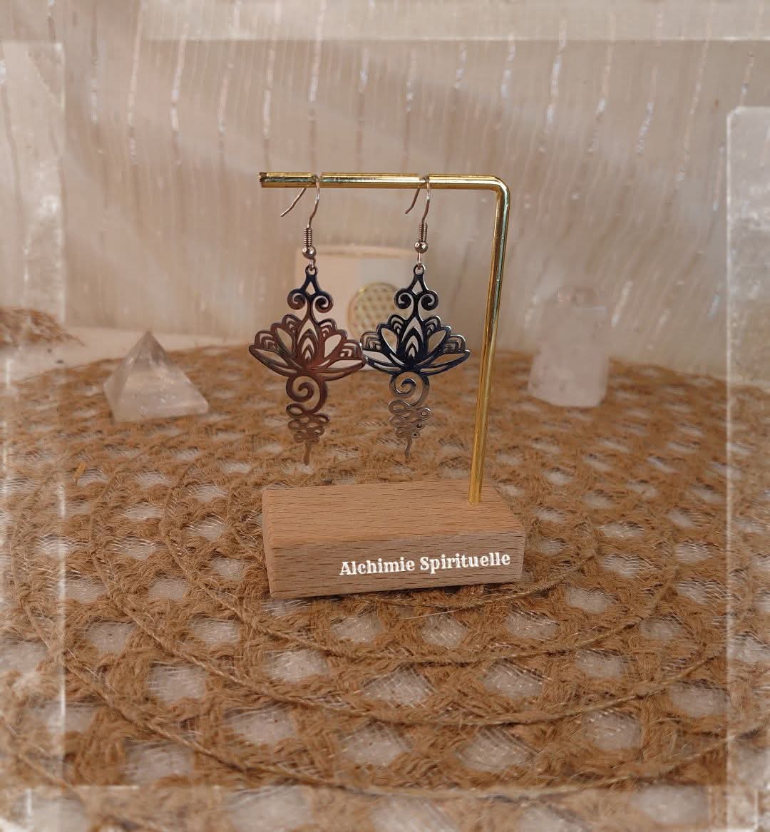 Boucles d'oreille Unalome Fleur de Lotus