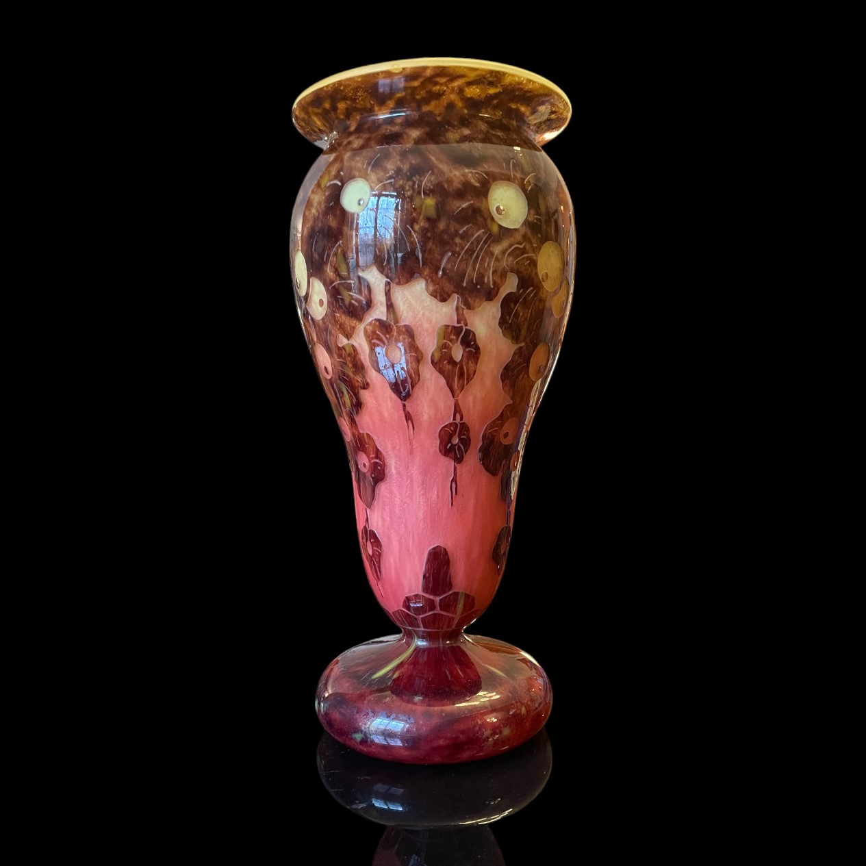 Vase Le verre Français décor "Chênes" vers 1924