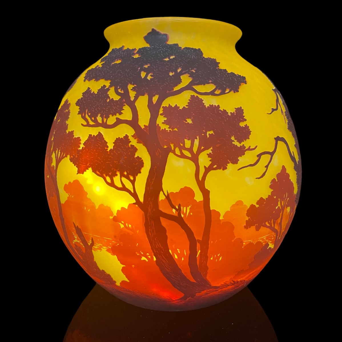 Grand vase Muller au paysage lacustre