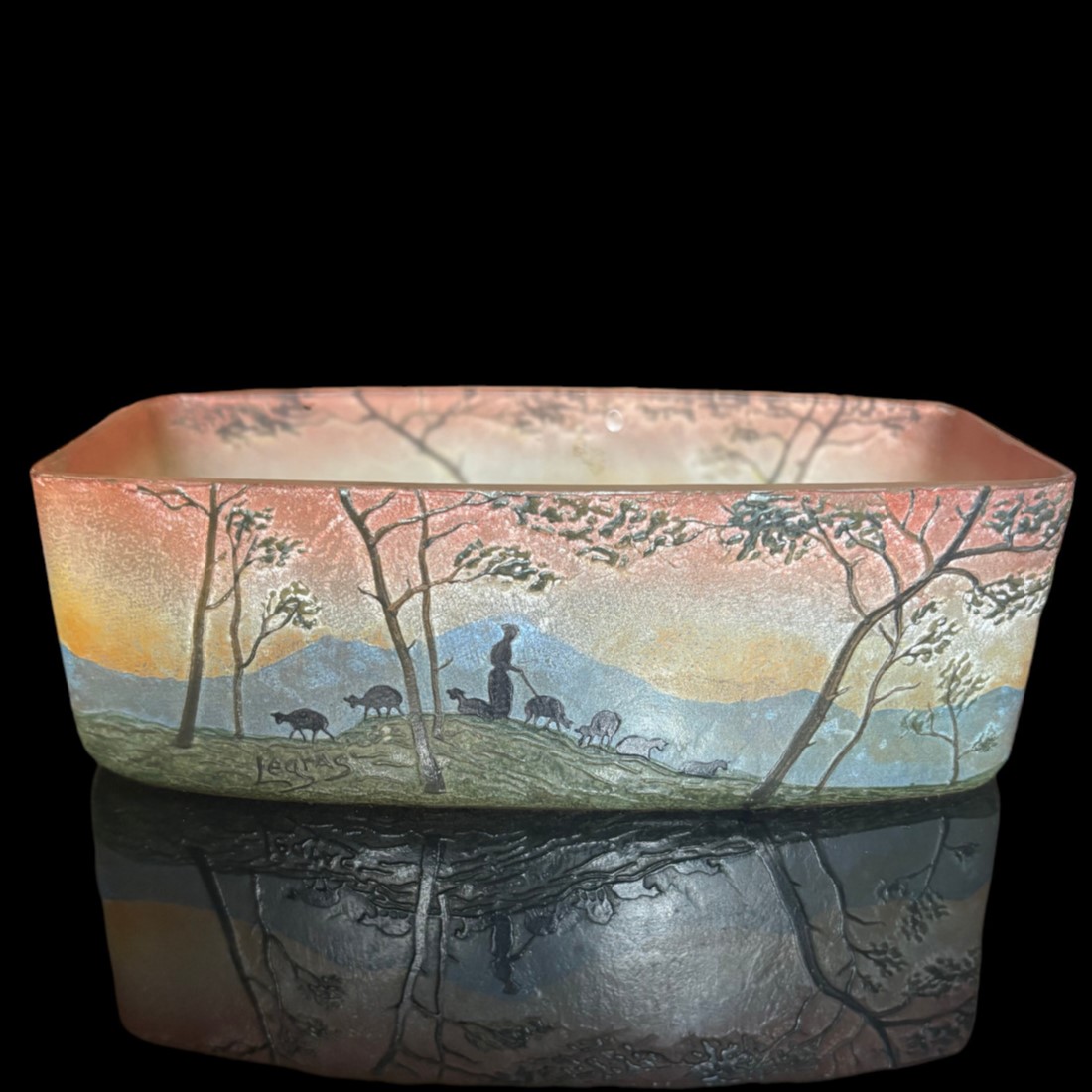 Jardinière Legras à la bergère