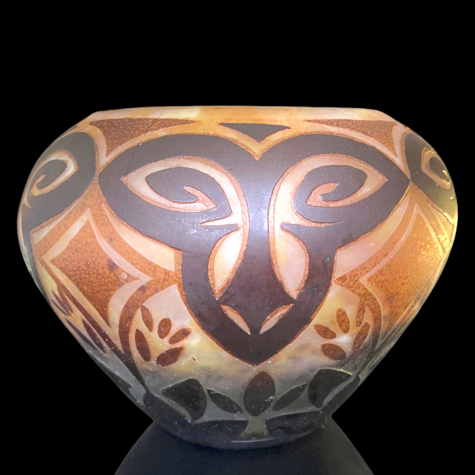 Rare Coupe Art déco d'inspiration  africaniste Daum