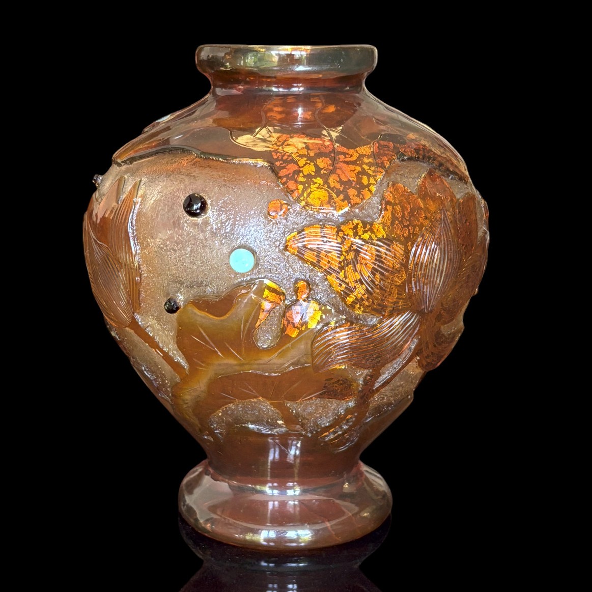 Vase Gallé à cabochons au décor de nénuphars circa 1905