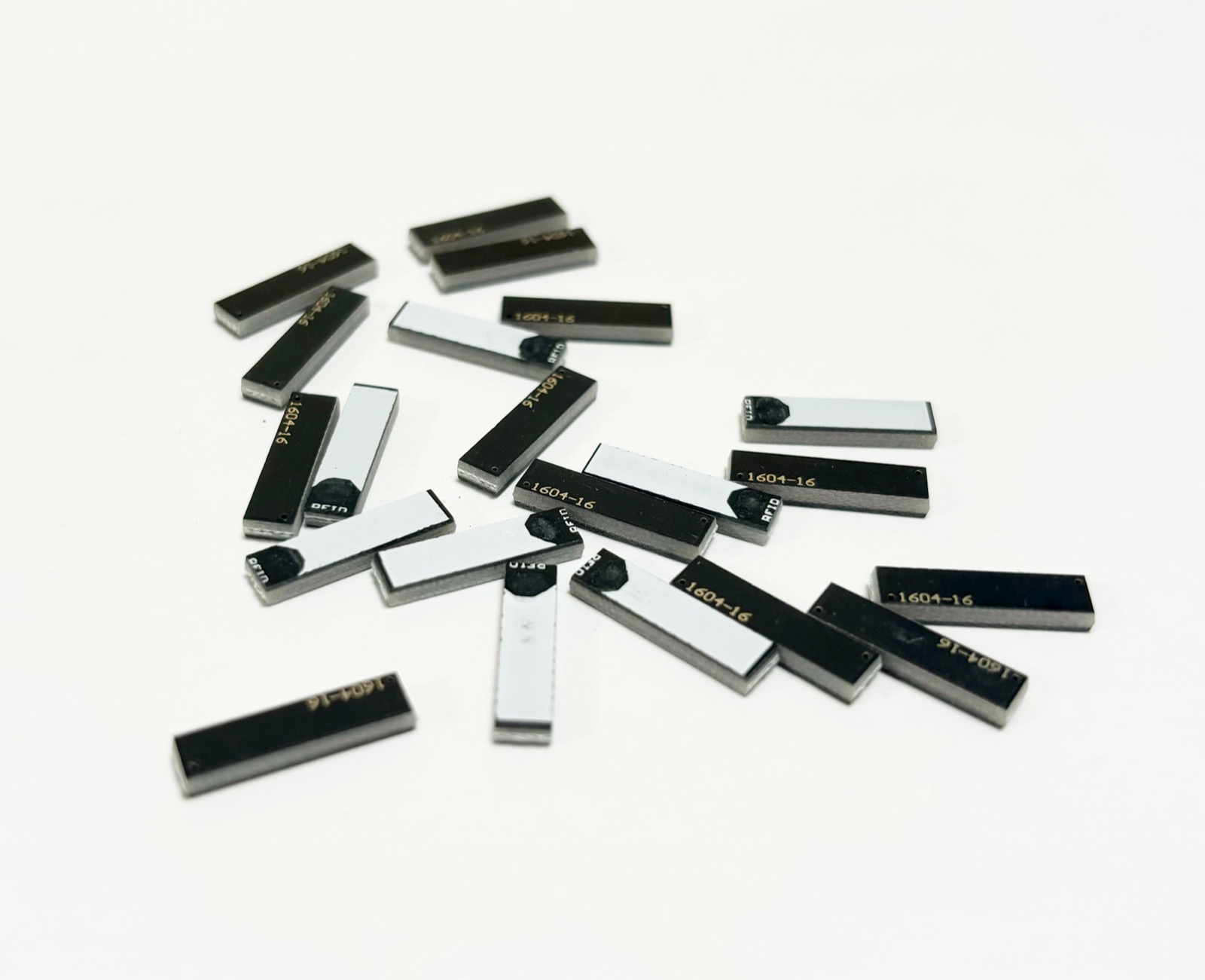 MINERVA(ミナーヴァ)【10個】金属用 PCBタグ プリント基板 16x4mm PCB1604