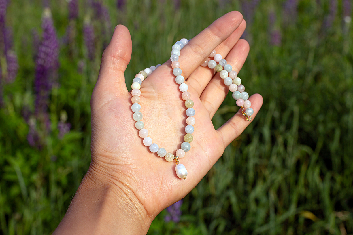 Berilų vėrinys su perlu