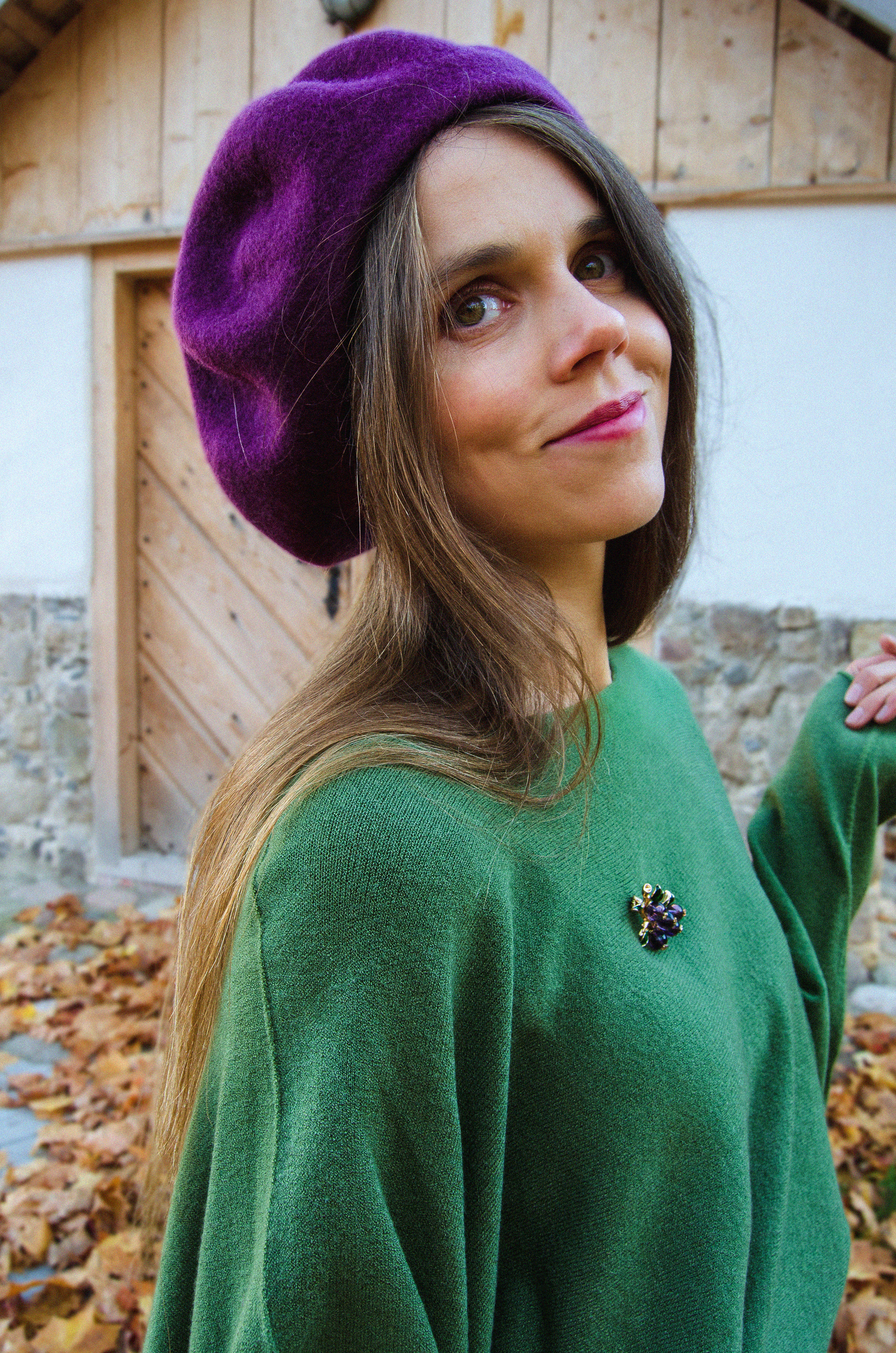 Violetinės spalvos beretė