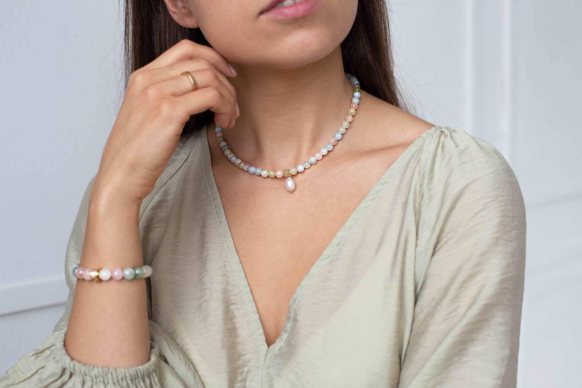 Berilų vėrinys su perlu