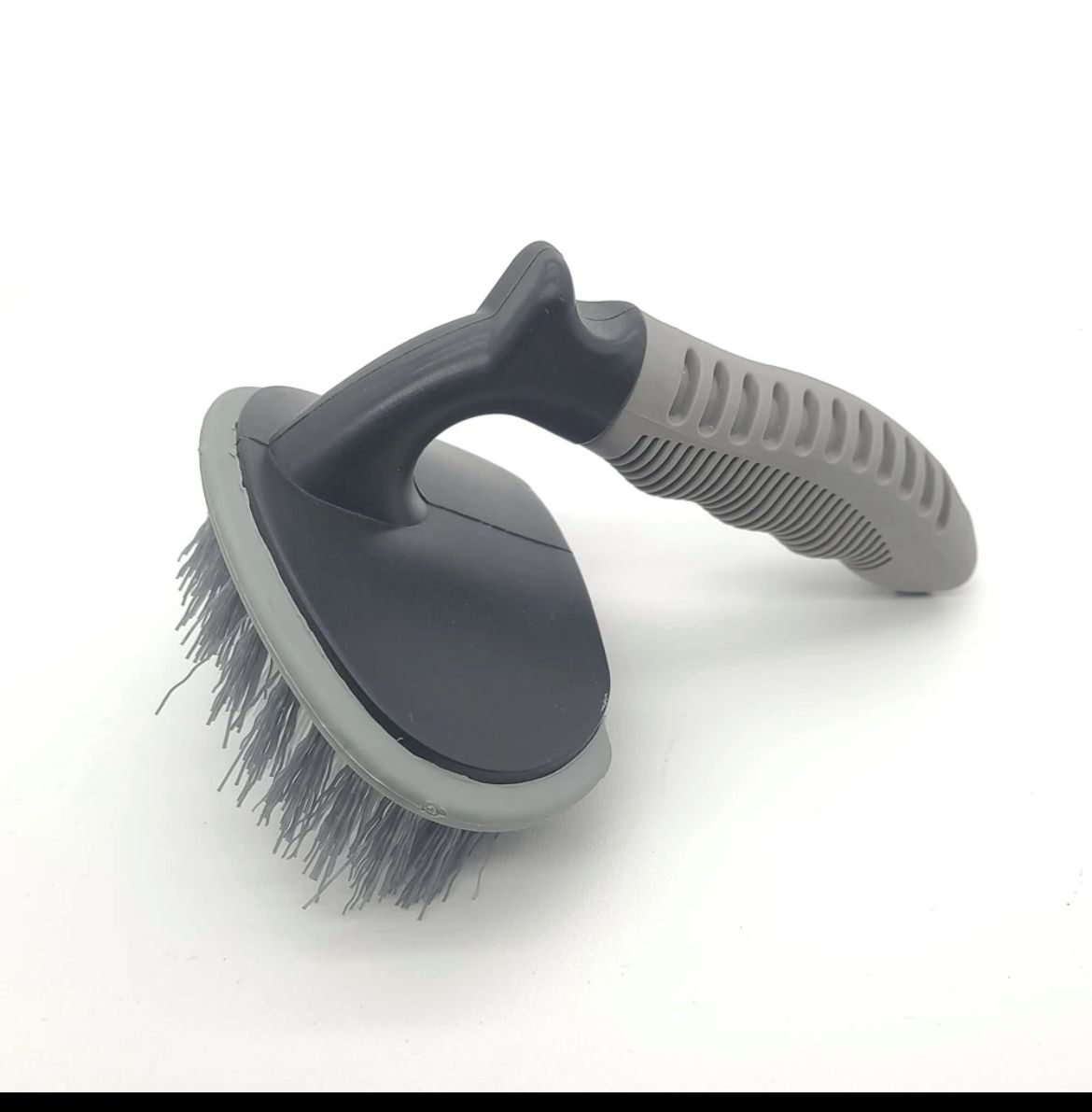 Stiff Synthetic Bristles, L Design, Clean Your Tires with Ease