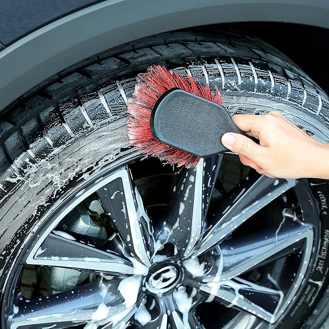 Wheel & Tire Brush, Soft Bristle Car Wash Brush, Cleans Dirty Tires