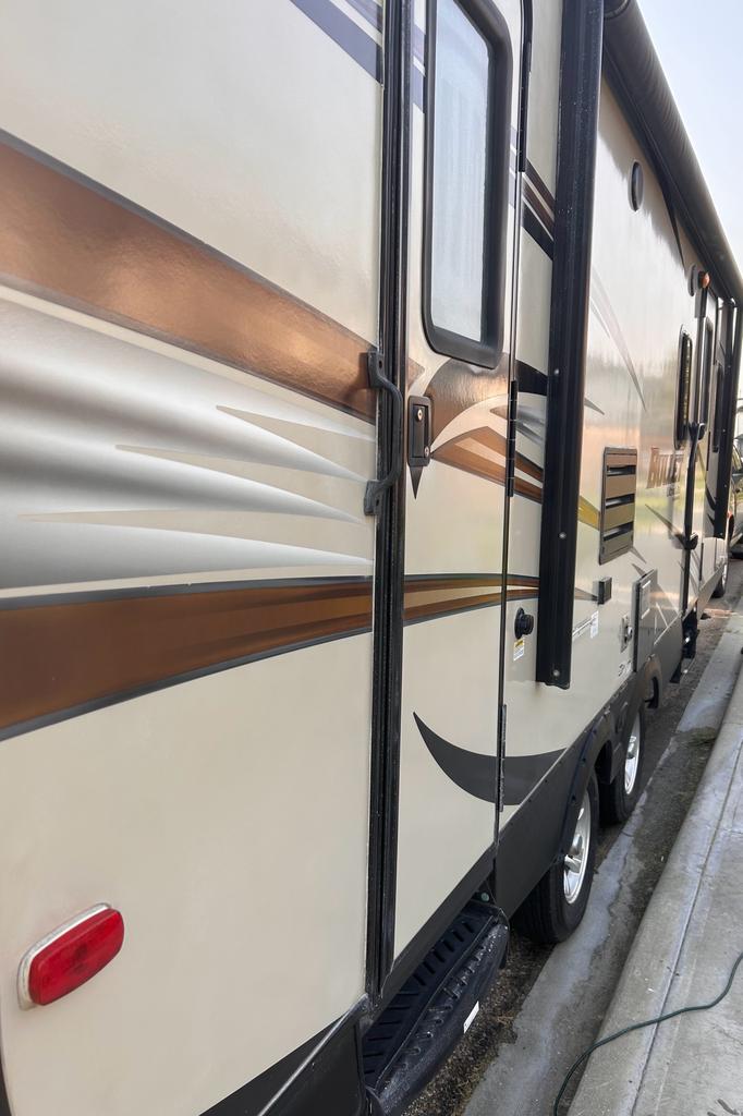 Rv Detailing & Oxidization Removal