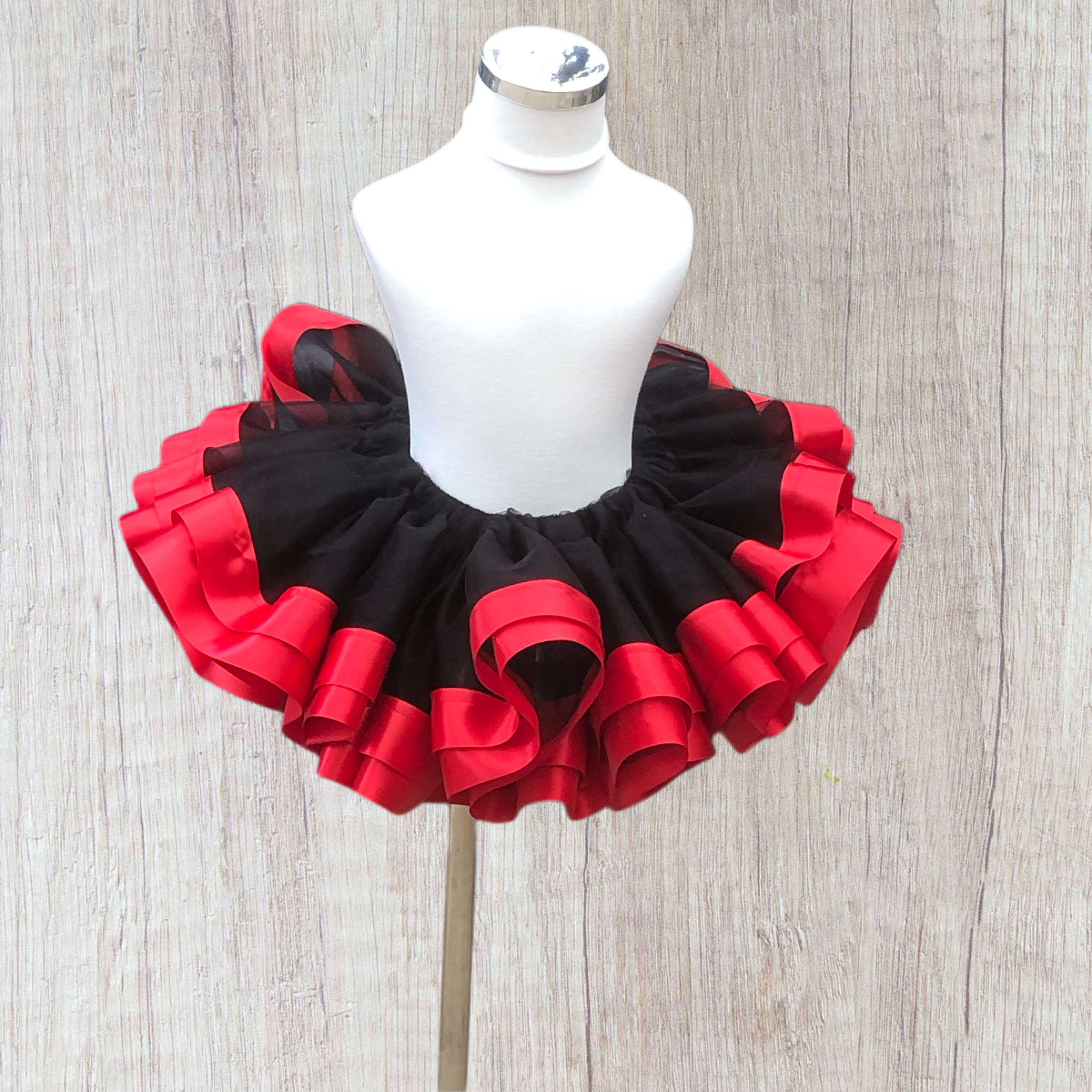  Ribbon trim tutu-black tulle red ribbon