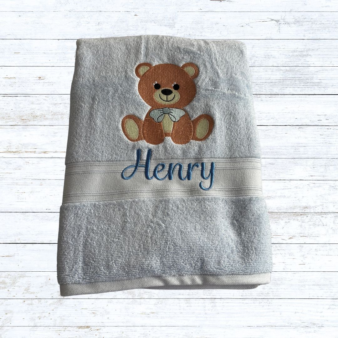 Personalised embroidered bath towels for kids - Teddy bear