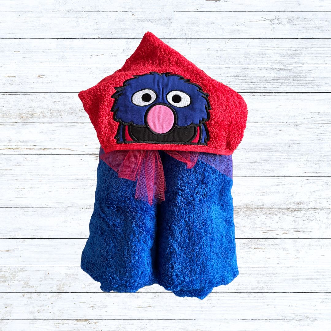 Hooded towel- Grover