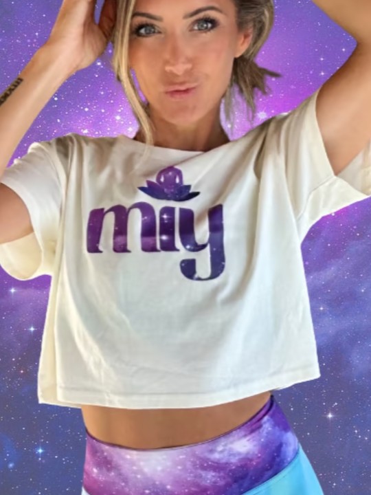 The miy Au Naturel Crop Tee
