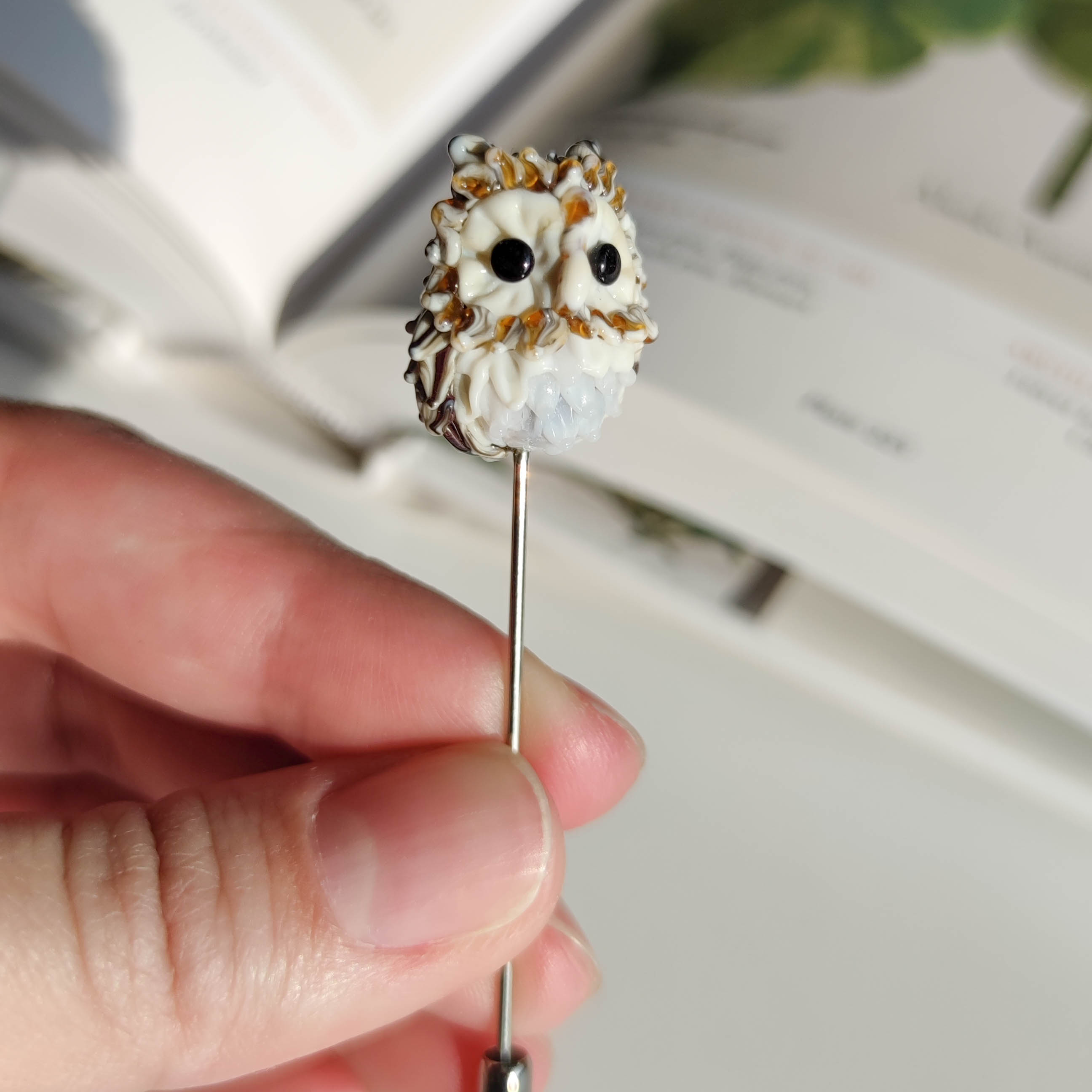Owl pin