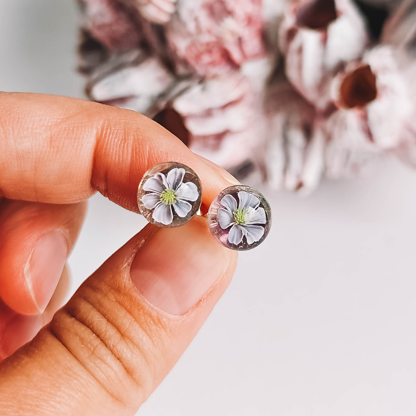 Flower studs